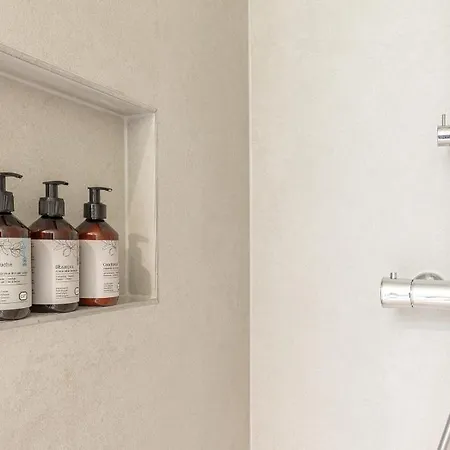 Waldheim Apartment *